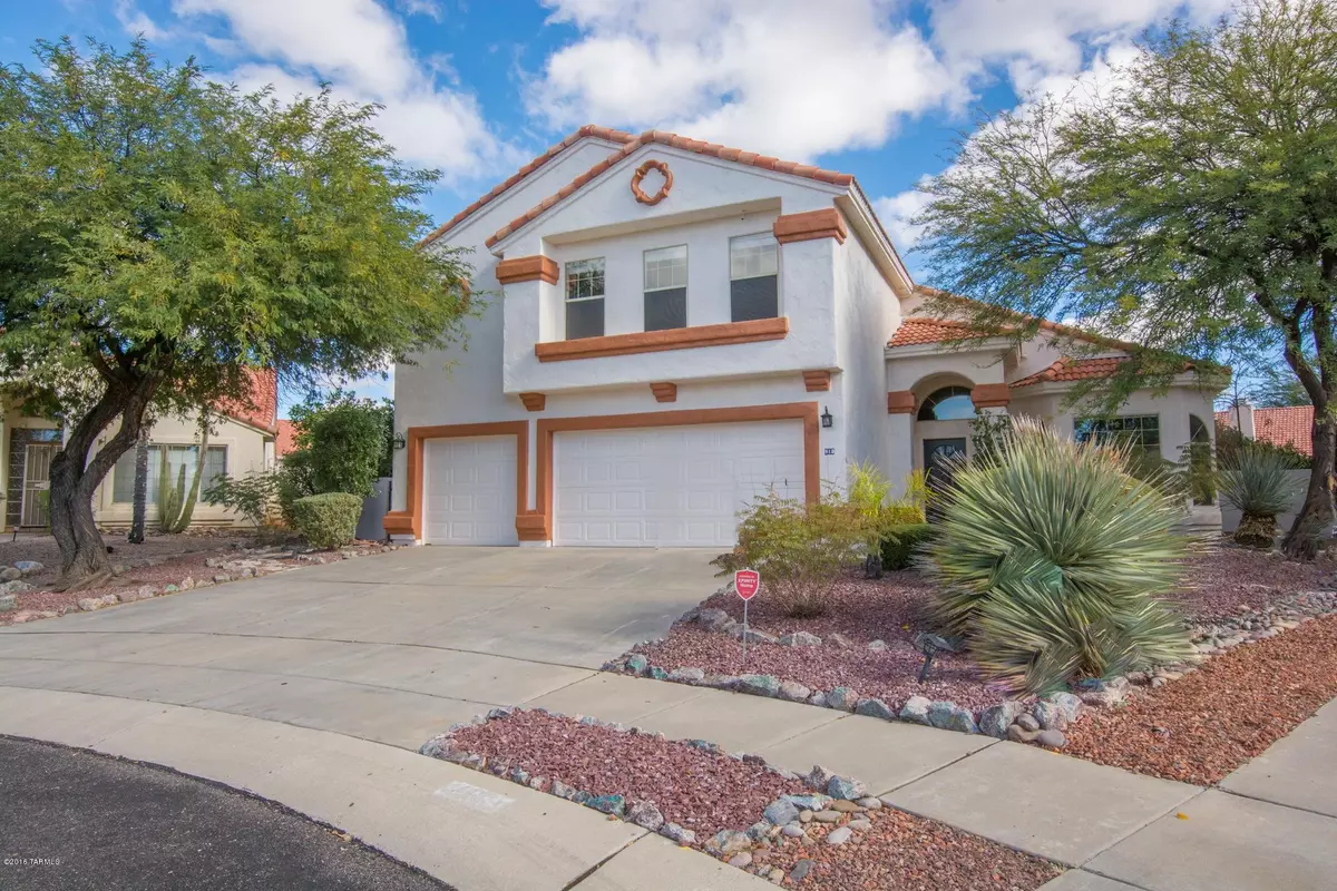 Tucson, AZ 85737,910 W Graythorn Place