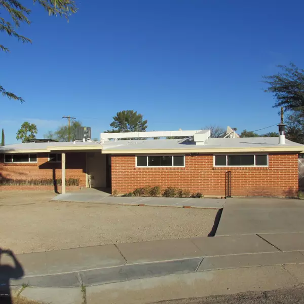 7125 E 17Th Place, Tucson, AZ 85710