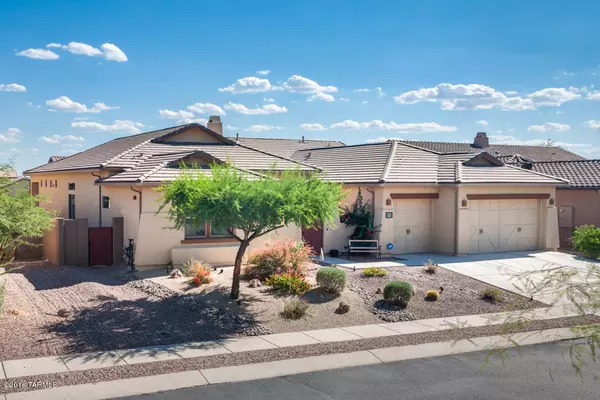 1239 W Calabria Court, Oro Valley, AZ 85755