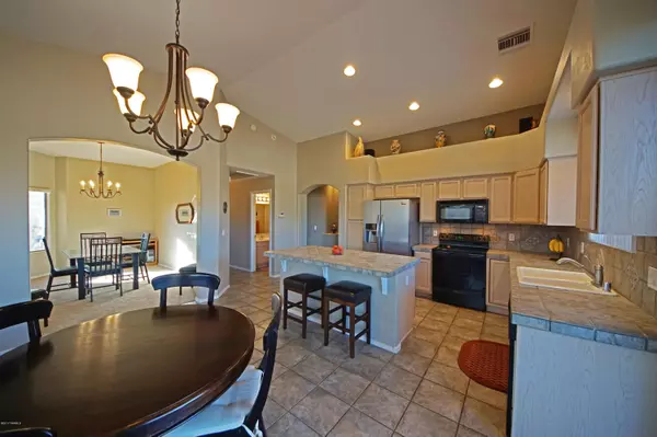 Oro Valley, AZ 85737,11588 N Flat Iron Drive