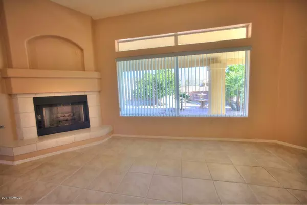 Green Valley, AZ 85614,1040 W Rio Magdalena