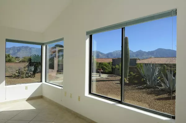 Oro Valley, AZ 85755,14271 N Alamo Canyon Drive