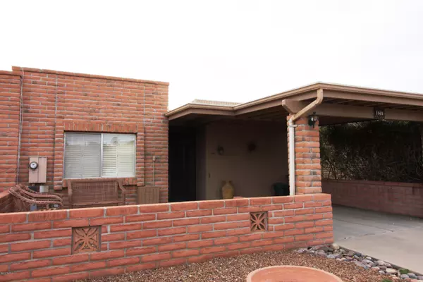 1545 W Via Del Jarrito, Green Valley, AZ 85622