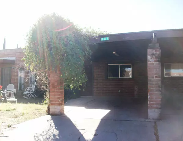 831 W Calle Chico, Nogales, AZ 85621