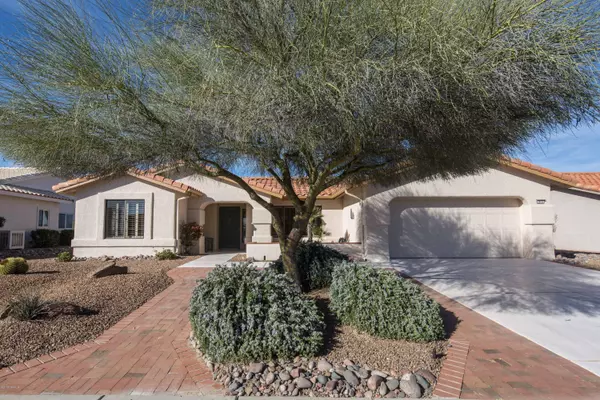 913 E Crown Ridge Drive, Oro Valley, AZ 85755