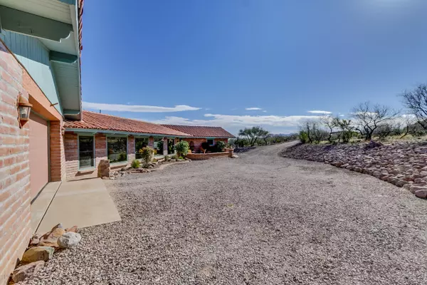 Tubac, AZ 85646,60 GUADALUPE Lane