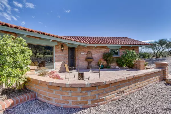 Tubac, AZ 85646,60 GUADALUPE Lane