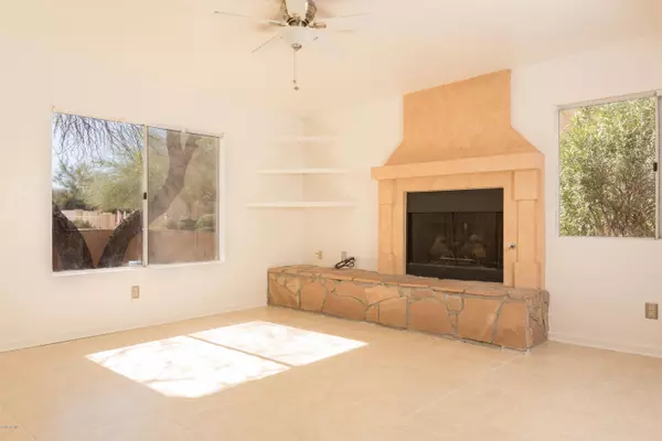 Tucson, AZ 85748,780 N Sunstream Lane