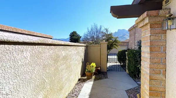 Oro Valley, AZ 85737,10111 N Spyglass Place