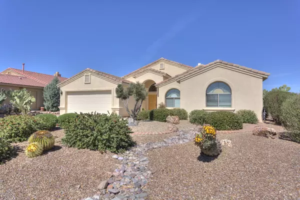 530 W Golf Haven Drive, Green Valley, AZ 85614