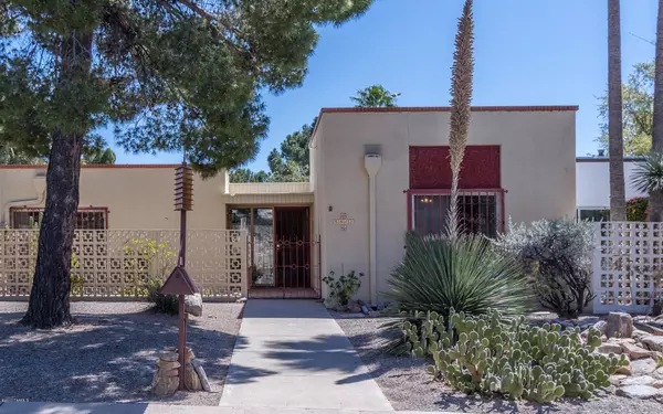 5862 N Camino Esplendora, Tucson, AZ 85718