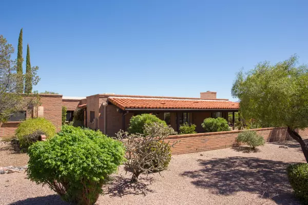 2521 S Avenida Loma Linda, Green Valley, AZ 85622