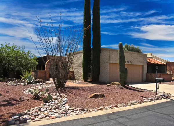 2761 S Via Del Bac, Green Valley, AZ 85622