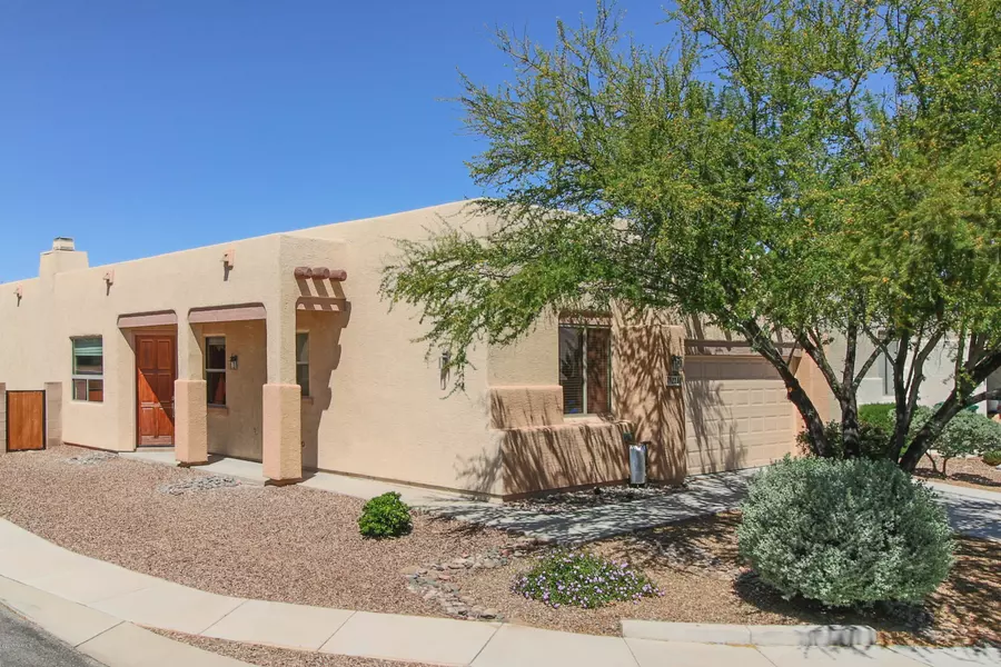 2261 N Avenida Tabica, Green Valley, AZ 85614