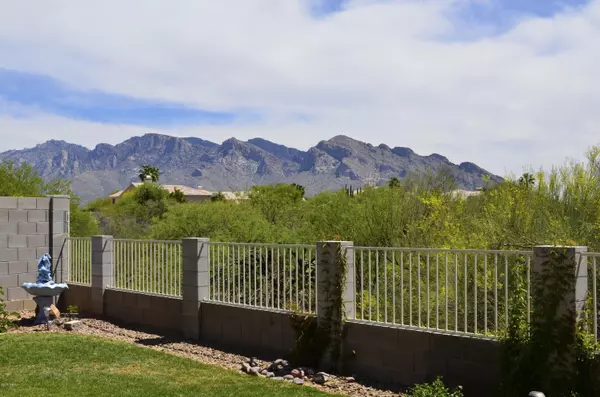 Oro Valley, AZ 85737,10960 N Double Eagle Court