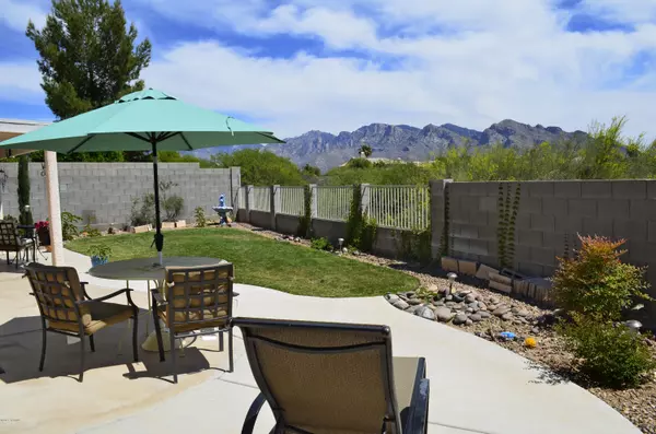 10960 N Double Eagle Court, Oro Valley, AZ 85737