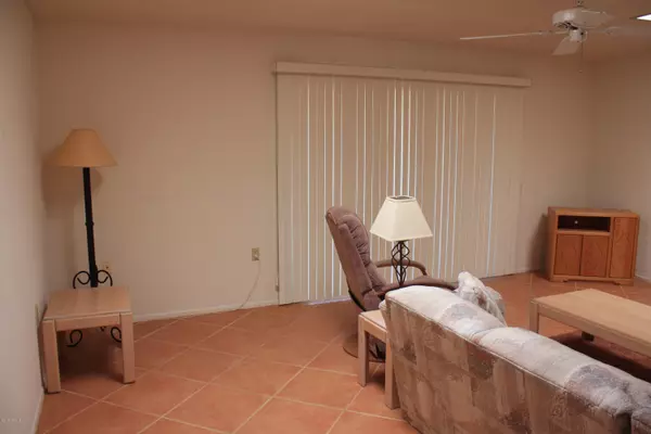 Green Valley, AZ 85614,784 W Circulo Napa