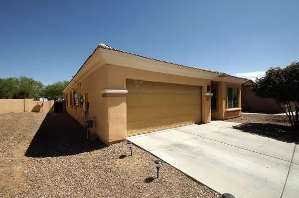 Sahuarita, AZ 85629,345 E Camino Rancho Seguro