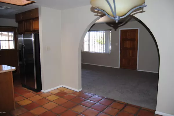 Tucson, AZ 85710,7018 E Calle Marte