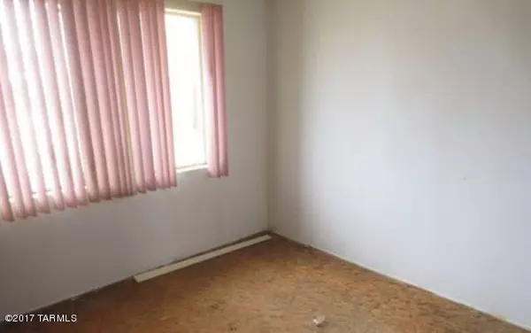 Tucson, AZ 85710,6802 E 17Th Street