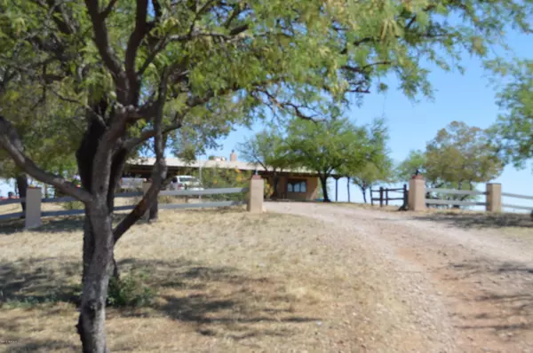 Arivaca, AZ 85601,14955 W Crooked Sky RoadW