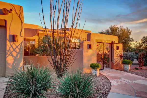 990 W Painted Clouds Place, Oro Valley, AZ 85755