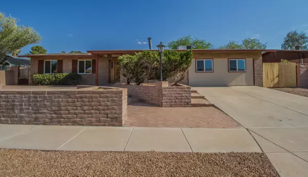 8640 E Pomegranate Street, Tucson, AZ 85730