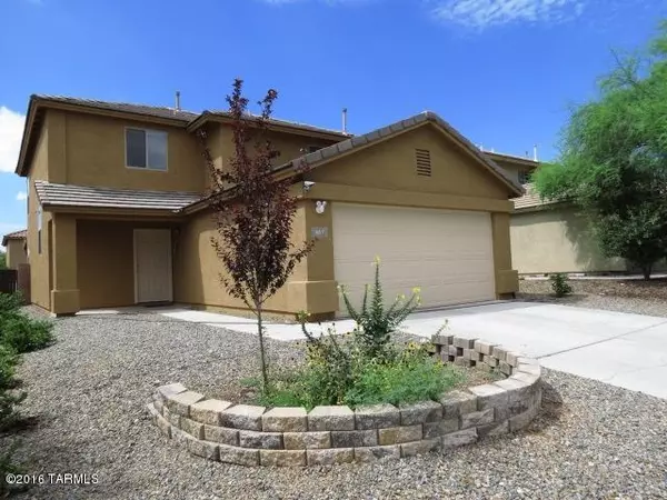 667 W Desert Blossom Drive, Green Valley, AZ 85614