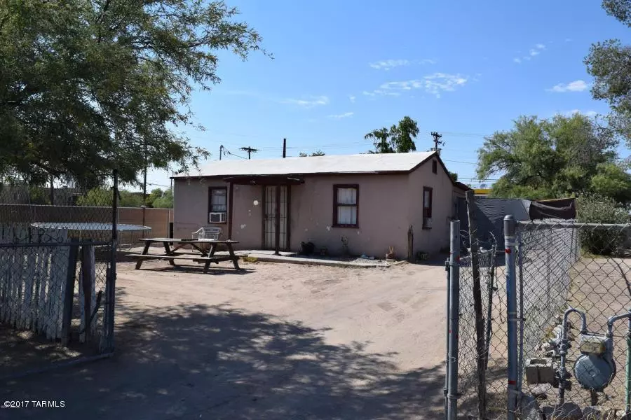 756 W President Street, Tucson, AZ 85714