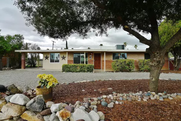 6550 E Calle Luna, Tucson, AZ 85710