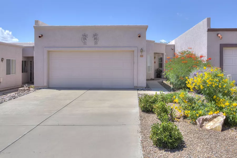 595 W Via Rosaldo, Green Valley, AZ 85614