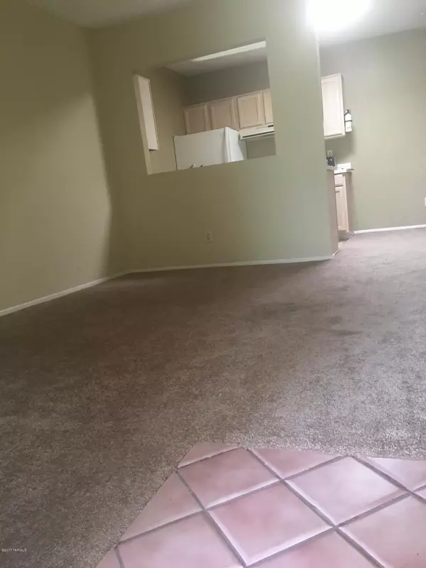 Tucson, AZ 85710,7666 E 22nd Street #45