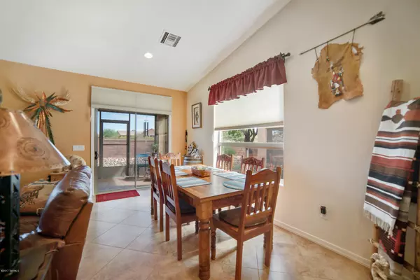 Green Valley, AZ 85614,588 W Shadow Wood Street