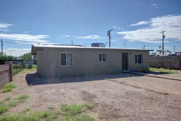 5235 S 13th Avenue, Tucson, AZ 85706