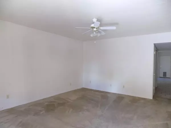 Tucson, AZ 85710,810 S Kolb #48