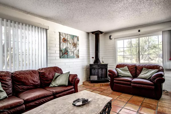 Corona De Tucson, AZ 85641,454 S Holcomb Circle