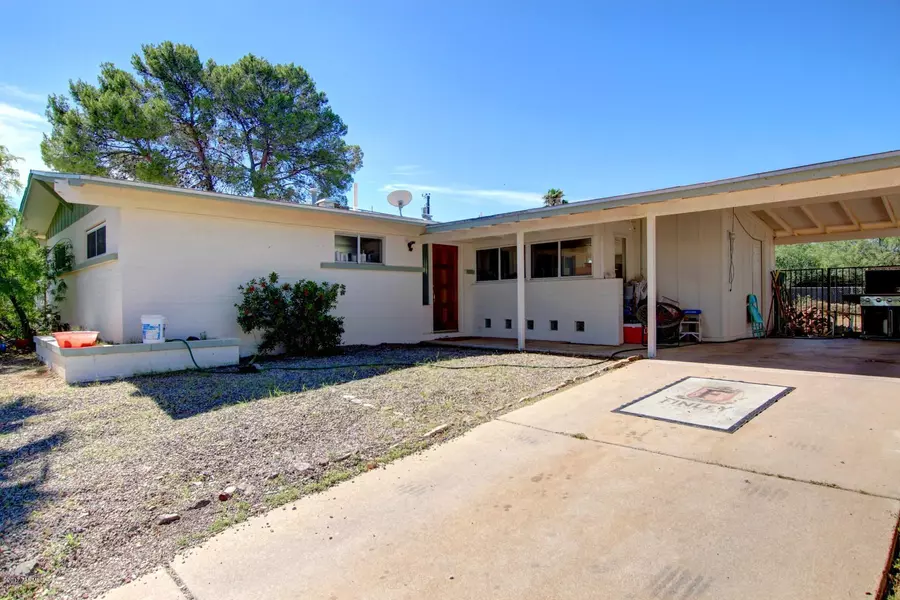 454 S Holcomb Circle, Corona De Tucson, AZ 85641