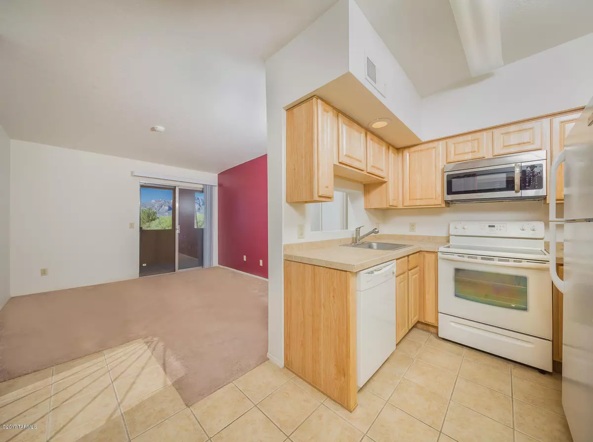 Tucson, AZ 85719,1810 E Blacklidge Drive #223