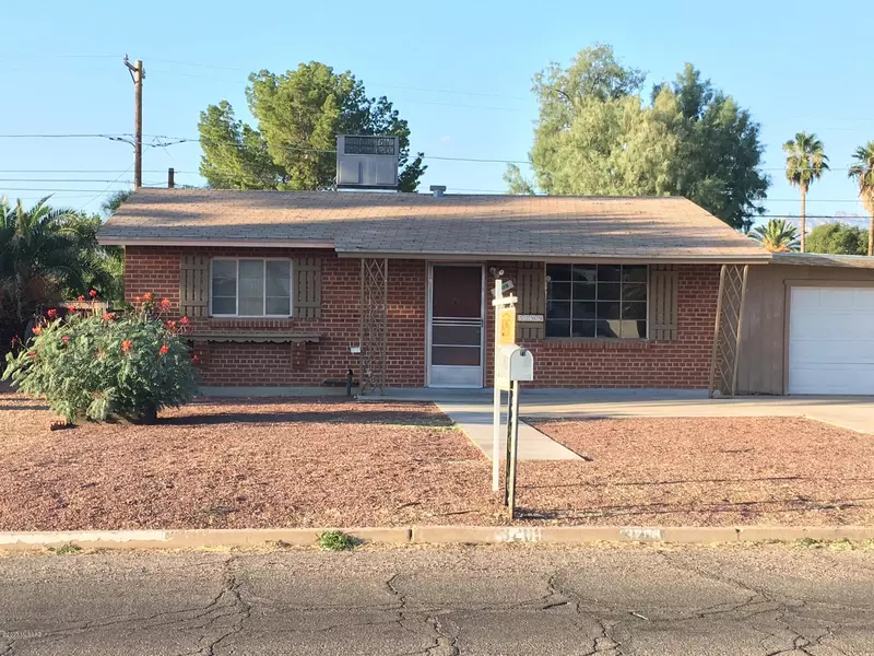 3209 E 27th Street, Tucson, AZ 85713