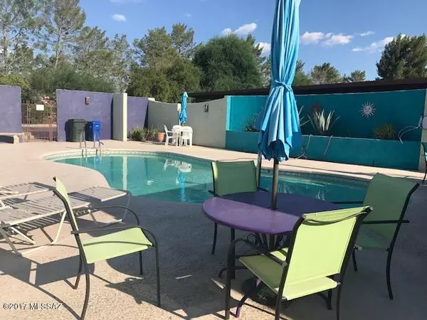 Tucson, AZ 85710,952 N Via Terrado