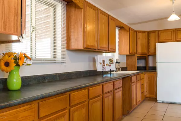 Tucson, AZ 85710,6518 E Duke Drive