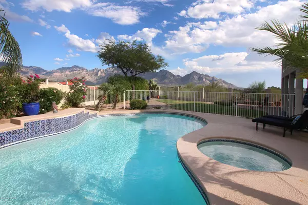 Oro Valley, AZ 85755,12744 N Lantern Way