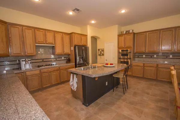 Oro Valley, AZ 85737,11895 N Thornbush Drive