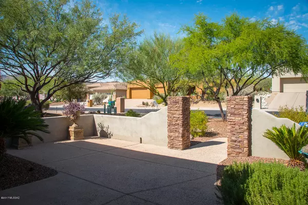 Oro Valley, AZ 85755,709 W Bright Canyon Drive