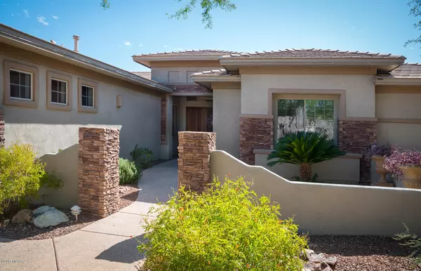 Oro Valley, AZ 85755,709 W Bright Canyon Drive