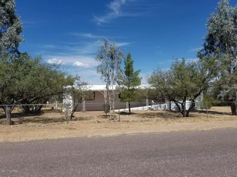 3152 W Terrace Drive, Benson, AZ 85602