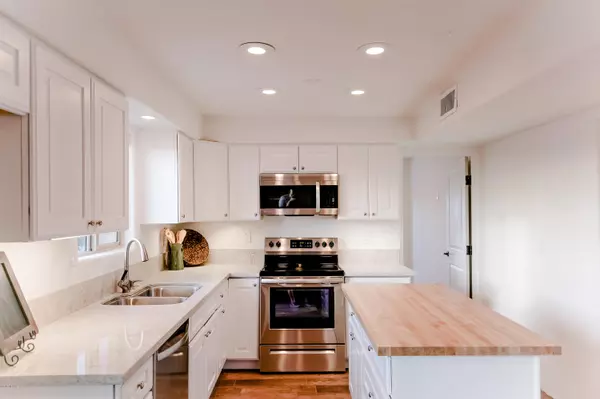 9201 E 28th Street, Tucson, AZ 85710