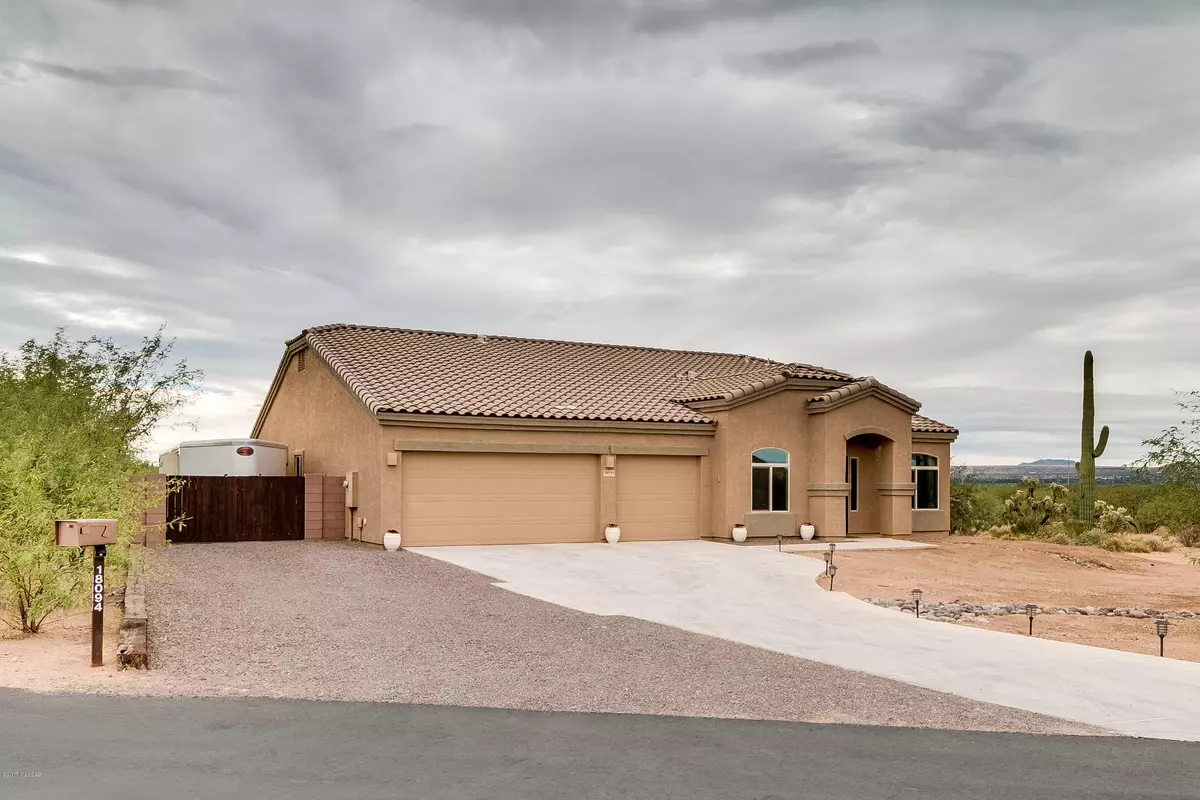 Sahuarita, AZ 85629,18094 S Golden Valley Drive