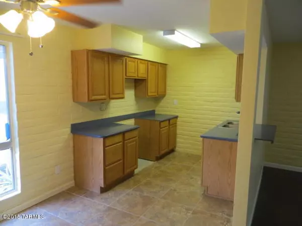 8450 E Old Spanish Trail #101, Tucson, AZ 85710