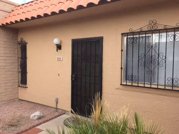 924 S Pantano Road, Tucson, AZ 85710
